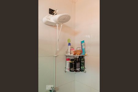 Casa à venda com 180m², 3 quartos e 2 vagasBanheiro