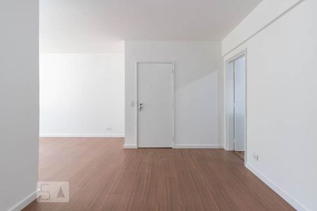 Sala de apartamento à venda com 3 quartos, 105m² em Vila Uberabinha, São Paulo