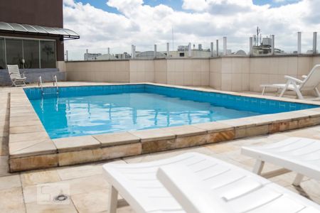 Apartamento para alugar com 38m², 1 quarto e 1 vagaÁrea comum - Piscina