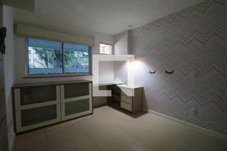 Apartamento à venda com 120m², 4 quartos e 2 vagas Apartamento à venda com 120m², 4 quartos e 2 vagasSuíte 1