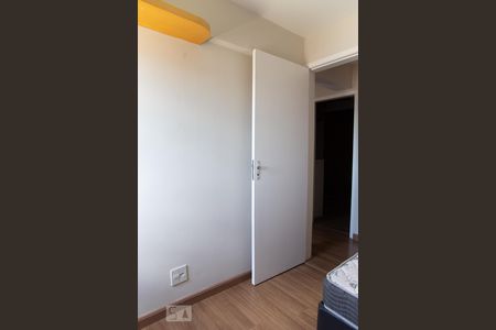 Quarto 1 de apartamento para alugar com 3 quartos, 60m² em Jaguaré, São Paulo