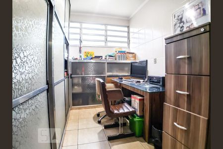 Casa à venda com 232m², 3 quartos e 3 vagasEscritório / Dispensa