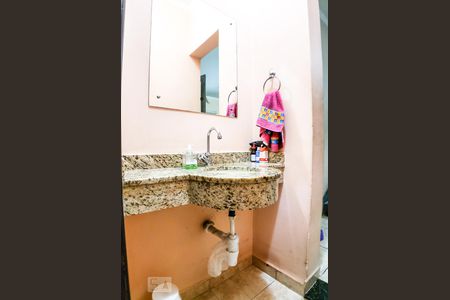 Casa à venda com 232m², 3 quartos e 3 vagasLavabo