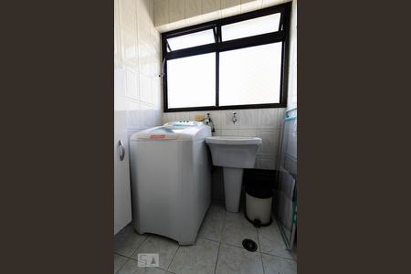 Apartamento para alugar com 60m², 2 quartos e 1 vagaÁrea de Serviço