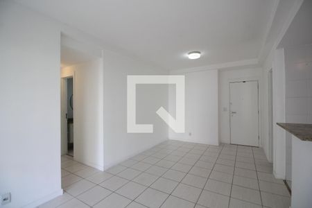 Sala de apartamento para alugar com 2 quartos, 78m² em Jacarepaguá, Rio de Janeiro
