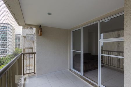 Varanda Gourmet de apartamento para alugar com 2 quartos, 78m² em Jacarepaguá, Rio de Janeiro