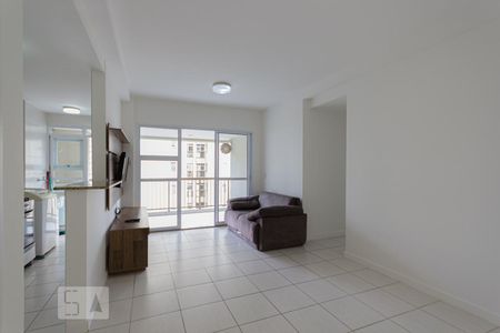 Sala de apartamento para alugar com 2 quartos, 78m² em Jacarepaguá, Rio de Janeiro