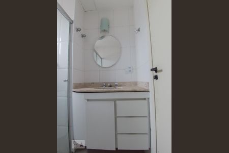 Studio à venda com 50m², 1 quarto e 1 vaga Studio à venda com 50m², 1 quarto e 1 vagaBanheiro