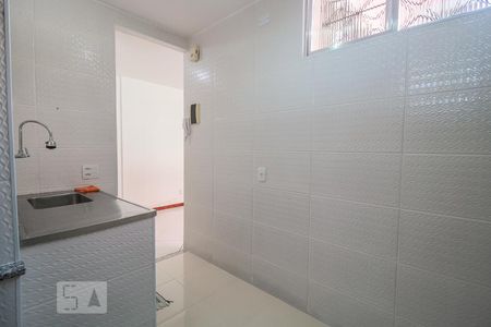 Apartamento à venda com 48m², 2 quartos e sem vaga Apartamento à venda com 48m², 2 quartos e sem vagaCozinha