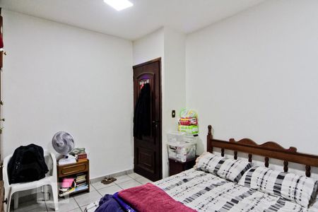 Casa à venda com 270m², 4 quartos e 3 vagasQuarto 1