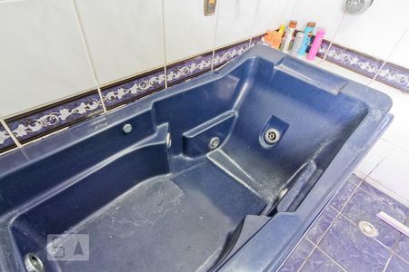 Casa à venda com 270m², 4 quartos e 3 vagasBanheiro da Suíte