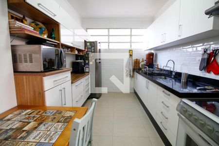 Apartamento à venda com 120m², 2 quartos e sem vagaCozinha