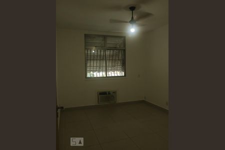 Quarto 1 de apartamento à venda com 2 quartos, 75m² em Fonseca, Niterói