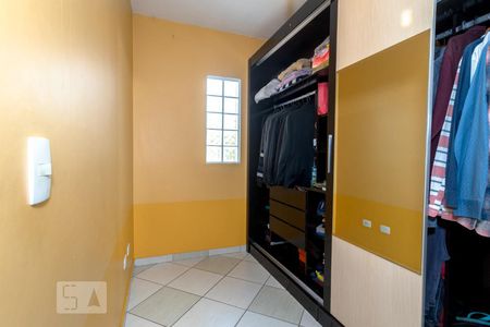 Casa à venda com 140m², 4 quartos e 4 vagasDormitorio 2 - Suite - Closed
