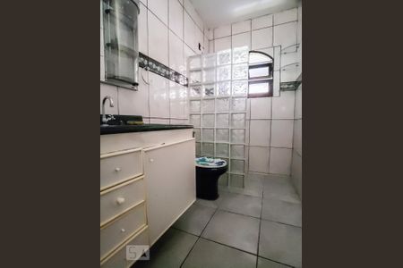 Banheiro de casa para alugar com 2 quartos, 80m² em Jardim Matarazzo, São Paulo