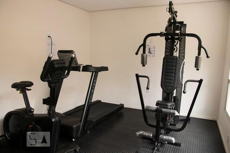 Apartamento à venda com 47m², 2 quartos e 1 vaga Apartamento à venda com 47m², 2 quartos e 1 vagaÁrea Comum - Academia