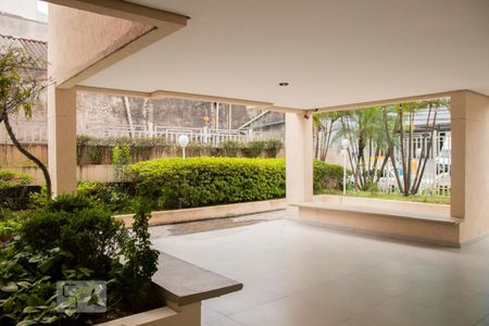 Apartamento à venda com 47m², 2 quartos e 1 vaga Apartamento à venda com 47m², 2 quartos e 1 vagaÁrea Externa