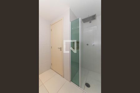 Apartamento para alugar com 72m², 2 quartos e 1 vaga Apartamento para alugar com 72m², 2 quartos e 1 vagaBanheiro da Suíte