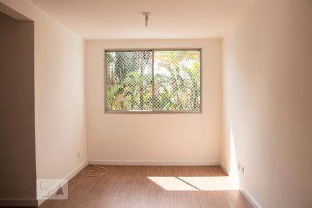 Apartamento à venda com 62m², 2 quartos e 1 vagaSala