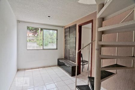 Apartamento para alugar com 84m², 3 quartos e 1 vagaSala