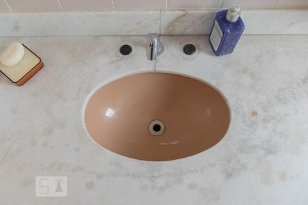 Casa à venda com 125m², 3 quartos e 2 vagasBanheiro da Suíte - Quarto 2 