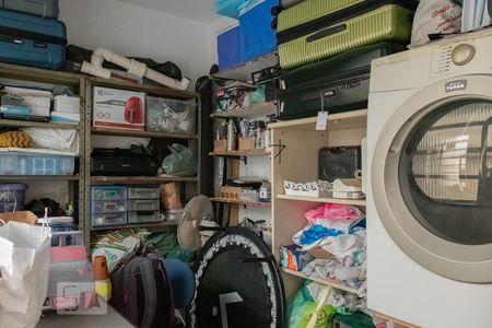 Casa à venda com 125m², 3 quartos e 2 vagasQuarto de Serviço