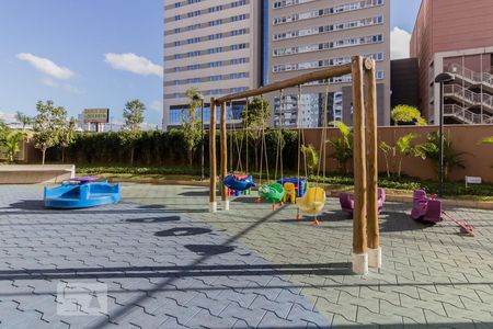 Apartamento à venda com 67m², 2 quartos e 1 vaga Apartamento à venda com 67m², 2 quartos e 1 vagaÁrea Comum - Playground