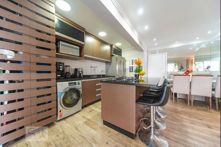Apartamento à venda com 67m², 2 quartos e 1 vaga Apartamento à venda com 67m², 2 quartos e 1 vagaCozinha e Área de Serviço