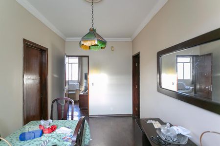 Apartamento para alugar com 3 quartos, 125m² em Sagrada Família, Belo Horizonte