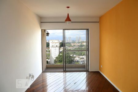 Sala de apartamento à venda com 2 quartos, 70m² em Jardim Taboão, São Paulo