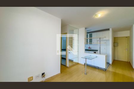 Sala de apartamento para alugar com 1 quarto, 50m² em Brooklin, São Paulo