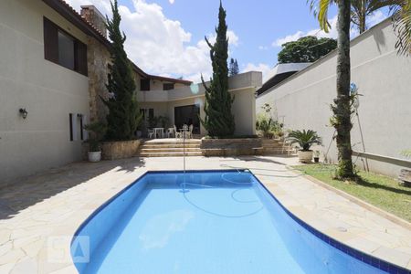 Casa à venda com 490m², 3 quartos e 6 vagasPiscina