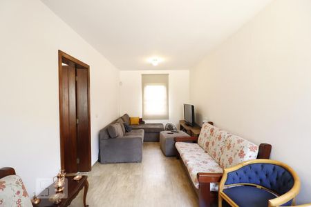 Casa à venda com 490m², 3 quartos e 6 vagasSala de TV