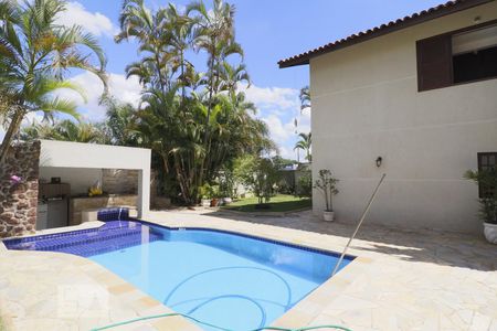 Casa à venda com 490m², 3 quartos e 6 vagasPiscina