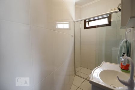 Casa à venda com 490m², 3 quartos e 6 vagasBanheiro edícula
