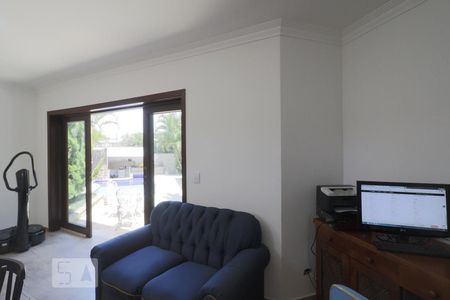 Casa à venda com 490m², 3 quartos e 6 vagasEscritório 1