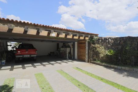 Casa à venda com 490m², 3 quartos e 6 vagasFachada