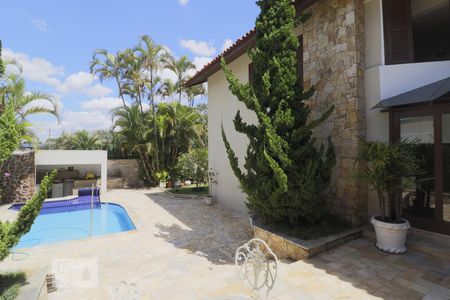 Casa à venda com 490m², 3 quartos e 6 vagasPiscina