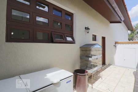 Casa à venda com 490m², 3 quartos e 6 vagasCorredor serviço