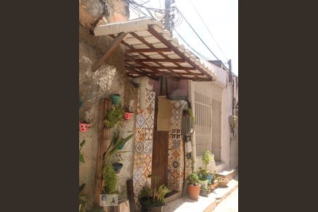 Casa à venda com 90m², 2 quartos e sem vagaFachada