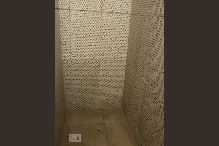 Casa à venda com 90m², 2 quartos e sem vagaChuveiro