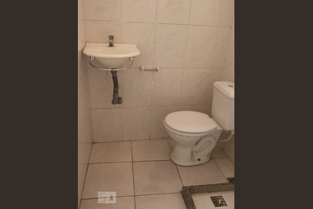 Casa à venda com 90m², 2 quartos e sem vagaBanheiro