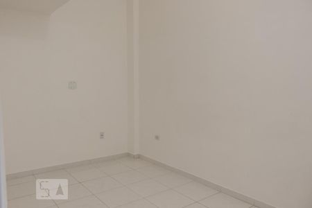 Sala/Quarto de casa para alugar com 1 quarto, 40m² em Jardim das Laranjeiras, São Paulo