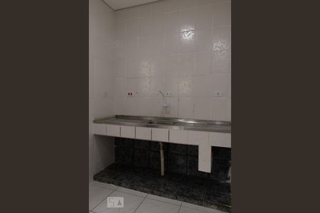 Cozinha de casa para alugar com 1 quarto, 40m² em Jardim das Laranjeiras, São Paulo