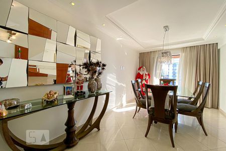Sala de apartamento para alugar com 3 quartos, 184m² em Vila da Penha, Rio de Janeiro