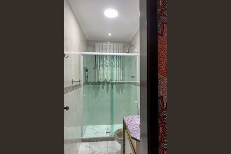 Banheiro da Suíte 1 de apartamento para alugar com 3 quartos, 184m² em Vila da Penha, Rio de Janeiro