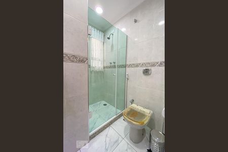 Apartamento para alugar com 184m², 3 quartos e 2 vagasBanheiro