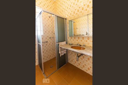 Casa à venda com 286m², 3 quartos e 3 vagasBanheiro