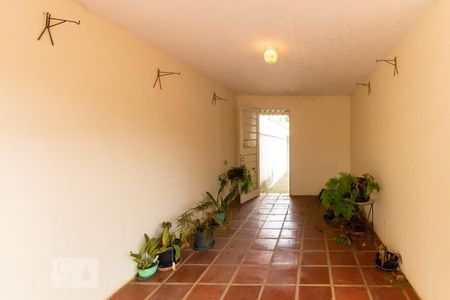 Casa à venda com 286m², 3 quartos e 3 vagasGaragem + Entrada independente fundos