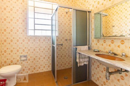 Casa à venda com 286m², 3 quartos e 3 vagasBanheiro